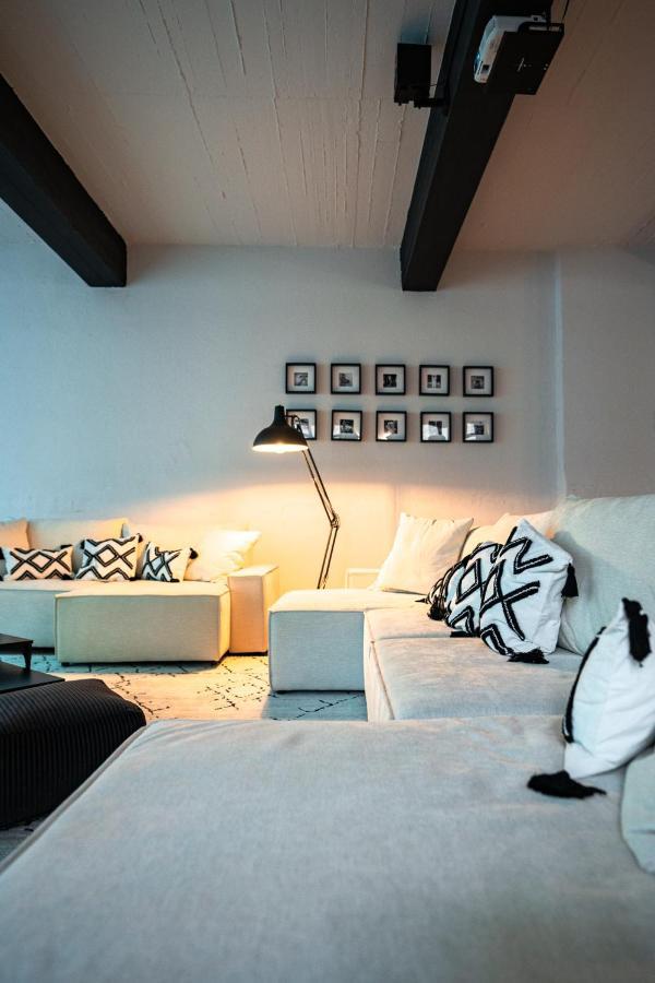 Design Loft - 200Qm2 - Heimkino - Bestlage - Parkplatz Wiesbaden Kültér fotó